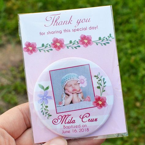 Girl Baptism Party, Baptism Favors Girl, Ref Magnet, Baptism Party Favors, Baby Souvenir, Catholic Baptism, Birthday Giveaways, Girl Baptism, Baptism Party