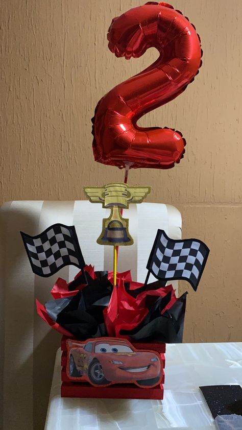 Lightning Mcqueen Birthday Centerpieces, Disney Cars Centerpieces Ideas, Disney Cars Centerpieces Diy, Cars Theme Birthday Party Centerpieces, Lightning Mcqueen Centerpiece Ideas, Cars Table Centerpiece, Pixar Cars Birthday Party Centerpieces, Cars Party Centerpieces, Lighting Mcqueen Centerpieces