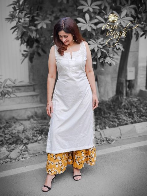 White Kurta Sleeveless, Chikankari Frock, Delhi Trip, Cotton Dress Pattern Indian, Sleeveless Kurti, Insta Link, Punjabi Dress Design, White Kurti, Simple Long Dress