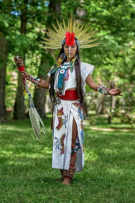 Ancient Mesoamerican Clothing, Ancient Mayan Clothing, Womens Aztec Costume, Traditional Inca Clothing, Mayan Dress, Aztec Fashion Ancient, Aztec Clothes Ancient, Mayan Clothing, Aztec Costume