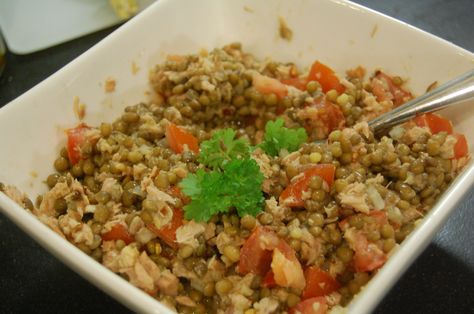 Try The Almost Forgotten Salad Made Of Lentils And Tuna Below The Line, Meal Prep Clean Eating, Allergy Free Recipes, Food Challenge, Cooking On A Budget, Frugal Meals, Tuna Salad, Treat People, How To Make Salad