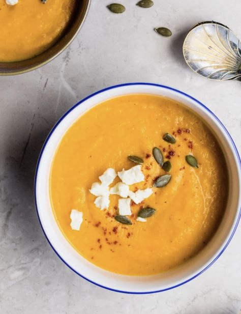 Samantha Cassetty's Simple Pumpkin Coconut Soup | Women of Today Zero Point Soup, Pumpkin Coconut Soup, Roast Pumpkin Soup, Carrot Soup Recipes, Coconut Curry Soup, Pumpkin Curry, Pumpkin Soup Recipe, Coconut Soup, Curry Soup