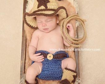 Sombrero de vaquero bebé - traje de vaquero bebé - cargadores de vaquero de botas vaqueras - prop de foto del bebé - bebé - bebé foto del apoyo... regalos de bebé del ganchillo. Newborn Cowboy, Baby Cowboy Hat, Cowboy Baby Clothes, Baby Cowgirl Outfits, Baby Boy Cowboy, Baby Cowboy Boots, Clothes Photography, Crochet Costumes