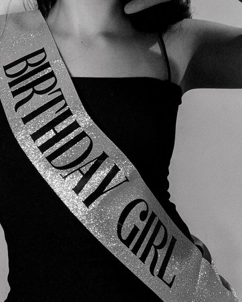 Black White Sweet 16, 18th Birthday Inspo Aesthetic, Birthday Aesthetic Black And White, 19 Aesthetic Birthday, 18th Birthday Girl Aesthetic, Aesthetic 15 Birthday, 13 Birthday Aesthetic, Black And White Aesthetic Birthday, 17 Aesthetic Birthday