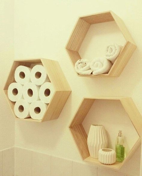 Bathroom Bee Decor, Elegant Spa Decor, Bee Bathroom Decor Ideas, Honeycomb Shelves Bathroom, Bumble Bee Bathroom Decor, Bumble Bee Bathroom Ideas, Honey Bee Bathroom Theme, Hexagon Shelf Ideas, Honeycomb Home Decor