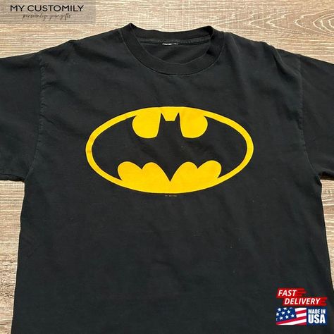 Logo Dc, Batman Logo, Dc Comics, Print T Shirt, Graphic T Shirt, Batman, Graphic Tshirt, Spain, Comics