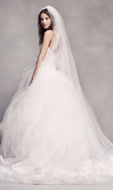 Tulle Ballgown Wedding Dress for 2018 Weddings Tulle Ballgown Wedding Dress, Tulle Wedding Dress Ballgown, Vera Wang Wedding Gowns, Short Bridal Dress, Wedding Tulle, Ballgown Wedding, Dress Pictures, Wedding Dresses Vera Wang, Davids Bridal Wedding Dresses