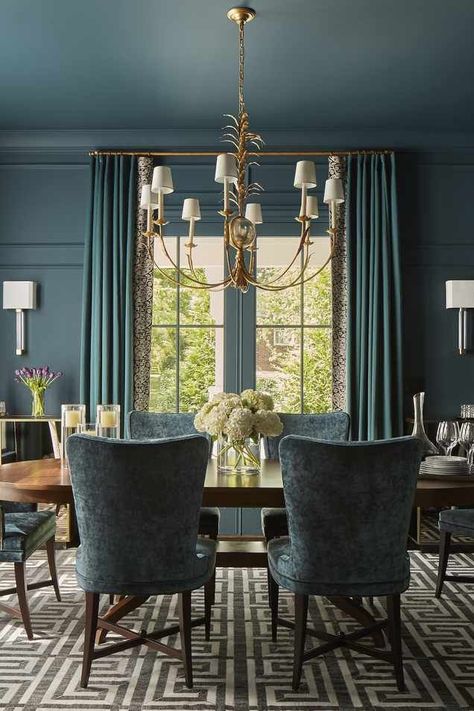 Love colorful spaces over whites, grays, and beiges? Let these expert-approved color drenching ideas inspire your next home makeover. #details #easyhomedecorideas #homedecorinspiration #homeimprovementideas #marthastewart Color Drenching, Paint Trends, Trending Paint Colors, Teal Walls, Colored Ceiling, Colorful Space, Home Garden Design, Luxe Interiors, Miami Design