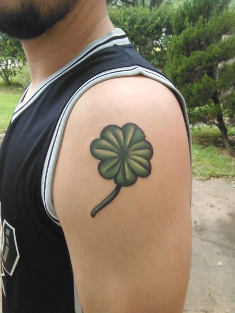 Futurama Tattoo, Chris Tattoo, Miscellaneous Tattoos, Leaf Clover Tattoo, Leg Tats, Jacket Painting, 2024 Tattoo, Soul Tattoo, Clover Tattoos