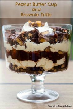 Peanut Butter Brownie Trifle Recipes, Cup Brownie, Cake Trifle, Funfetti Birthday, Kahlua Cake, Brownie Trifle, Trifle Dish, Trifle Bowl, Trifle Desserts