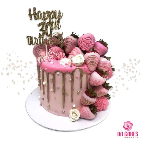 Da Cakes Houston on Instagram: “Who loves Chocolate Dipped strawberries on top of strawberry Cake? ❤️🍓🍓🍓🍓 + *I DO* Yes, we think the same. 🌝” 39th Birthday Cake, 60th Birthday Cake For Ladies, 40th Birthday Cake For Women, 50th Birthday Cake For Women, Rose Gold Cake, 39th Birthday, Dipped Strawberries, 60th Birthday Cakes, 21st Birthday Cakes