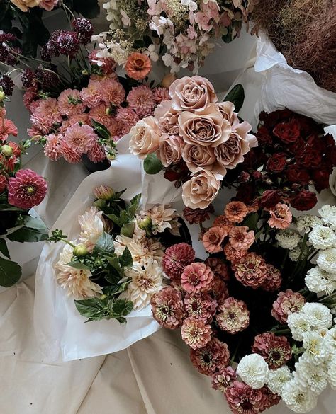 Moody Flowers Aesthetic, Moody Romantic Wedding Bouquet, Black Wedding With Bright Flowers, Floral Statement Piece, Koko Loko Rose Bouquet, Moody Romantic Wedding Florals, Dusty Rose Florals, Dark Mauve Flowers, Burgundy Fall Flowers