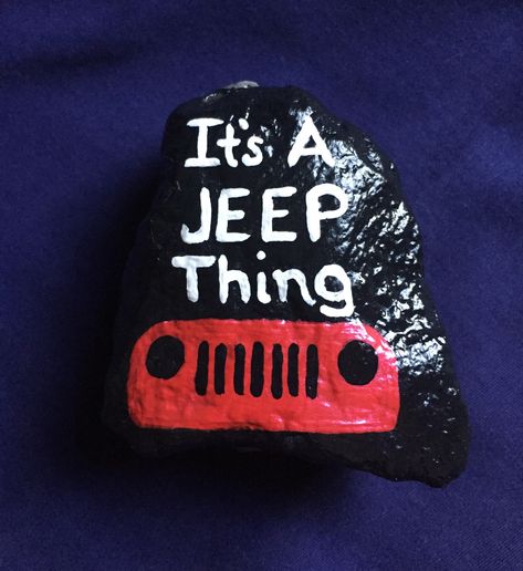 Jeep Painted Rocks, Rock Painting For Beginners, Diy Dragonfly, Jeep Art, Diy Jeep, Red Jeep, Jeep Decals, Inspirational Rocks, Iphone Logo