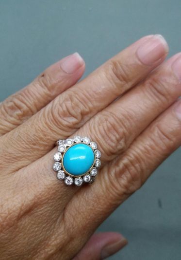 Natural Oval Turquoise Diamonds Two Tones 14kt Gold Vintage Style Cocktail Ring | See more rare vintage Cocktail Rings at https://www.1stdibs.com/jewelry/rings/cocktail-rings Oval Turquoise Ring, Vintage Turquoise Ring, Vintage Cocktail Ring, Vintage Cocktail, Vintage Turquoise, Classic Ring, Jewelry Lover, Cocktail Ring, 14kt Gold