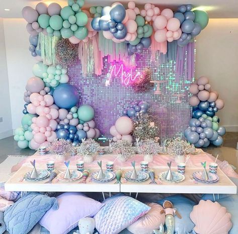 Kids Party Inspiration, Candy Theme Birthday Party, Mermaid Balloons, Mermaid Birthday Party Decorations, Mermaid Theme Birthday Party, Bridal Shower Balloons, Adult Party Themes, Happy 4th Birthday