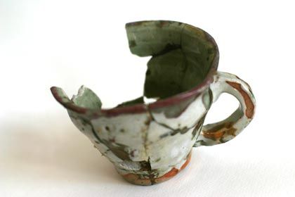 smashed teacup Broken Teacup, Text Painting, Teacup Tattoo, Simple Objects, Basement Window, Cup Tattoo, Tranquil Garden, Tea Company, Cup A