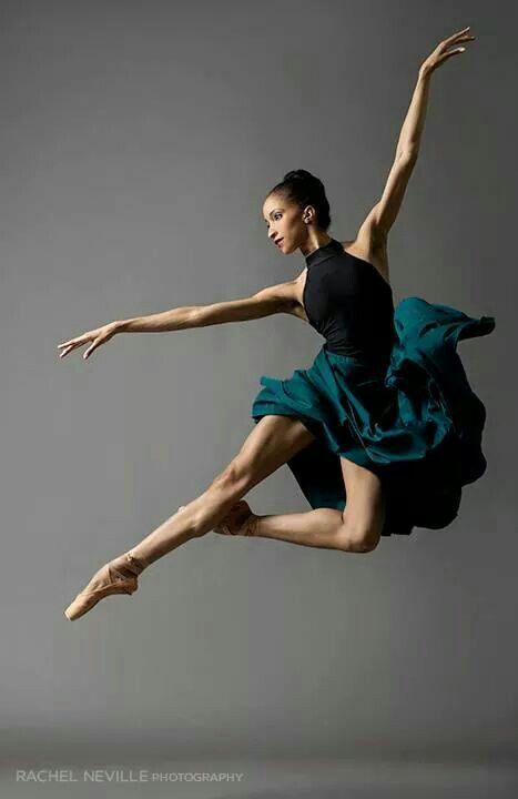 ✿ڿڰۣ(̆̃̃ღ✿ڿڰۣ(̆̃̃ღ Foto Sport, Dance Aesthetic, Dance Photography Poses, Ballet Poses, Ballet Inspiration, Ballet Photos, Dance Movement, Ballet Photography, Ballet Beautiful