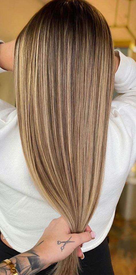 9 Gorgeous ombre hair colours ideas Balayage Long Hair, Color Rubio, Hair Color Unique, Hot Hair Colors, Short Human Hair Wigs, Long Hair Color, Gorgeous Hair Color, Lob Hairstyle, Short Hair Balayage