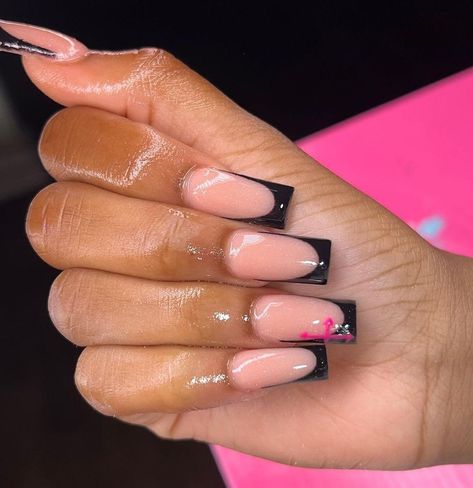 Elegant Nails Coffin, Nude Nails With Black Design, Nude Nails With Diamonds, Nails With Black Design, Nude Nails For Brown Skin, Coffin Nude Nails, Glitter Nude Nails, Long Nude Nails, Acrylic Nail Shapes