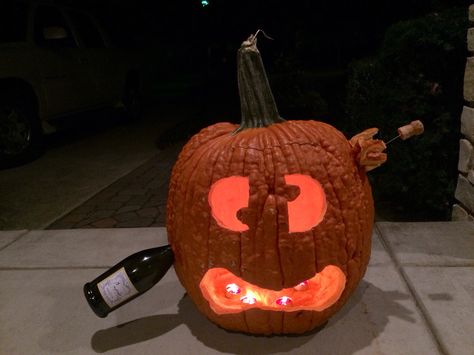 Bachelorette Pumpkin Carving, Alcohol Pumpkin Carving Ideas, Drunk Pumpkin Carving, Beer Pumpkin Carving, Wine Pumpkin Carving Ideas, Wine Pumpkin Carving, Drinking Pumpkin Carving, Wine Glass Pumpkin Carving, Love Pumpkin Carving