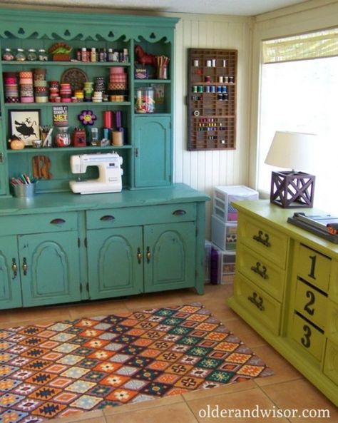 Casa Retro, Green Dresser, Dream Craft Room, Craft Room Design, Sewing Room Organization, Diy Craft Room, Craft Room Decor, Office Crafts, Craft Room Storage