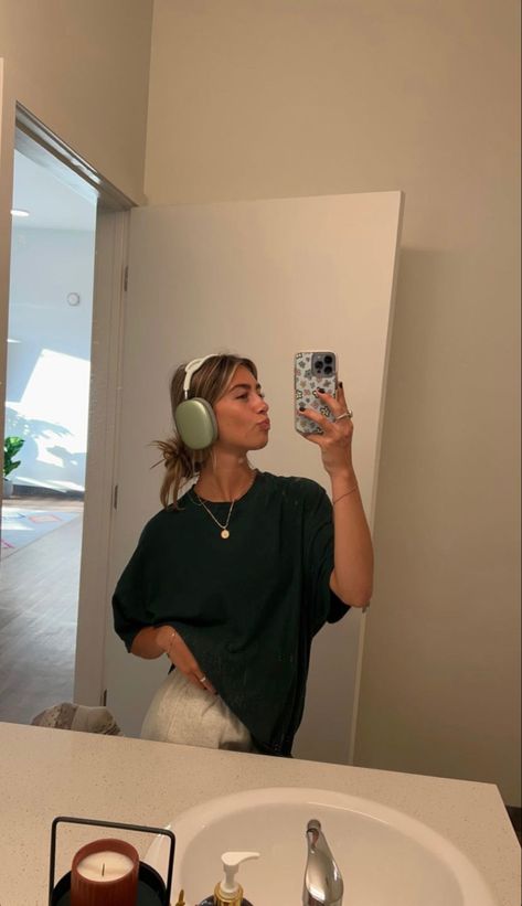 Airpod Max Aesthetic Outfit, Green Airpods Max Aesthetic, Apple Air Max, Air Pods Max Aesthetic, Air Pods Aesthetic, Apple Airpods Max Aesthetic, Airpod Max Aesthetic, Airpods Max Aesthetic, Bum Outfit