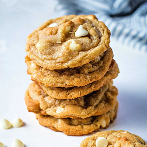 White Chocolate Macadamia Nut Cookies - Life, Love, and Good Food White Chocolate Chip Macadamia Nut Cookies, Piped Cake, Chocolate Macadamia Cookies, Macadamia Nut Cookies Recipe, Peppermint Chocolate Chip Cookies, White Chocolate Macadamia Cookies, Chocolate Macadamia Nut Cookies, White Chocolate Macadamia Nut Cookies, White Chocolate Macadamia Nut