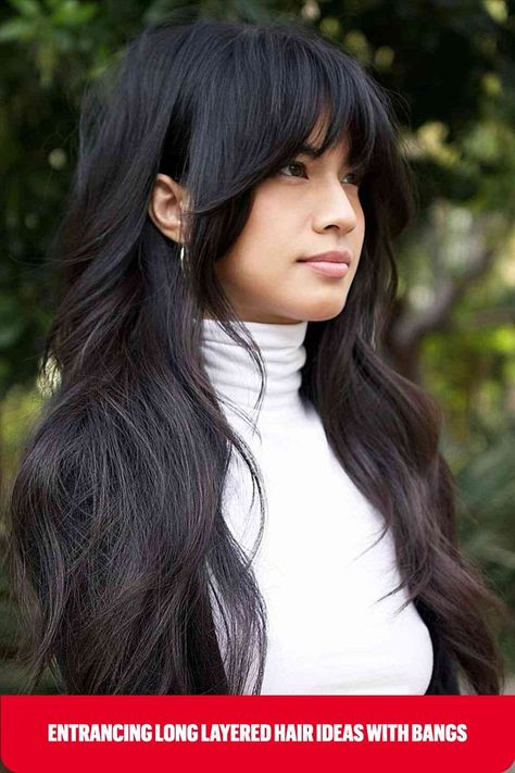 Delicate Face-Framing Layers and Bangs on Long Hair for women with long fine tresses Easy Trendy Hairstyles, Layered Haircuts With Bangs, Haircuts For Long Hair With Layers, Layered Hair With Bangs, Textured Curly Hair, Framing Layers, Face Framing Bangs, Face Framing Layers, Trendy Hairstyle