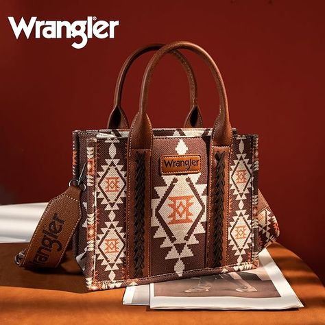 Vintage hand-woven southwest lacing design, specially designed for women with ordinary lifestyles. We designed an Aztec style around this tote bag. Montana West brings a unique and cool woman with your Wrangler jeans. Western Purses, Southwestern Print, Round Handle, Boho Purses, Small Tote Bag, Color Cafe, Crossbody Tote Bag, Aztec Pattern, Cowgirl Style