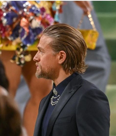 Men Mid Long Hair, Charlie Hunnam Long Hair, Charlie Hunnam Hairstyle, Men Mid Length Hair, Widows Peak Hairstyles Mens, Mid Long Hair Men, Charlie Hunnam Haircut, Jax Teller Haircut, Mid Long Haircut