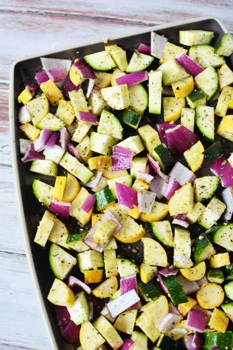 Roasted Zucchini And Yellow Squash And Onions, Roast Zucchini And Squash, Oven Squash And Zucchini, Ways To Cook Zucchini And Squash, Baked Squash And Zucchini Recipes Ovens, How To Roast Squash In Oven, How To Bake Squash In The Oven, Cooking Zucchini And Squash, Zucchini In Oven Recipes