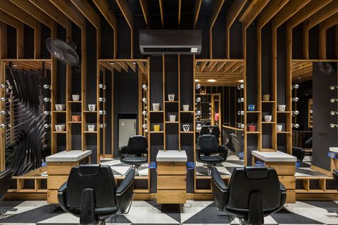 In Pictures: World View - Jawed Habib Salon, Delhi - Commercial Interior Design Barbershop Design Interior, Saloon Decor, Barber Shop Interior, Hair Salon Interior, Barbershop Design, Best Architecture, Barber Shop Decor, Furniture Details Design, Best Architects