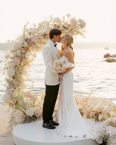 A New York Chic Meets Coastal Croatia in a Summer Wedding✨ Jake and Sarah’s love story began on a warm summer day in Long Island, New York. Little did these 17-year-olds know that they were beginning a journey that would lead them to the historic city of Split, Croatia, where they exchanged vows at the exquisite Villa Dalmacija. “We were incredibly fortunate to have Tina Ponos from @promessiweddingscroatia as our wedding planner leading up to the event and on the day itself. Tina is nothing... Sarahs Day Wedding, Sarahs Day, Roman Palace, Story Planner, New York Chic, Wedding Aesthetics, Split Croatia, Long Island New York, Shoes Gucci