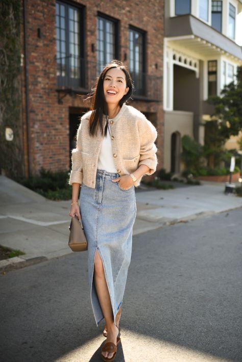 Women Denim Skirt Outfit, Spring Outfits Denim Skirt, Jean Long Skirt Outfits, Midi Jeans Skirt Outfit, Long Jeans Skirt Outfit, Jean Long Skirt, Outfit With Turtleneck, Maxi Denim Skirt Outfit, Long Jean Skirt Outfits