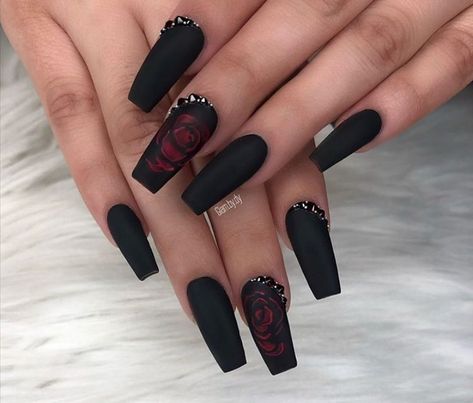 Maroon Nail Designs, Black Acrylic Nail Designs, Acrylic Nails Stiletto, Maroon Nails, Black Acrylic Nails, Red Acrylic Nails, Goth Nails, Work Nails, Black Nail Designs