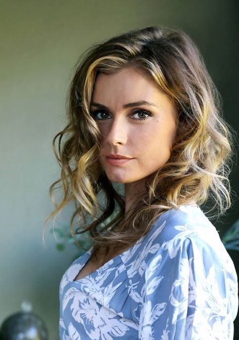 Brianna Brown Brown Actress, Brianna Brown, St Olaf College, Joanna Garcia, School Friend, Freaks And Geeks, After High School, The Pilot, Light Hair