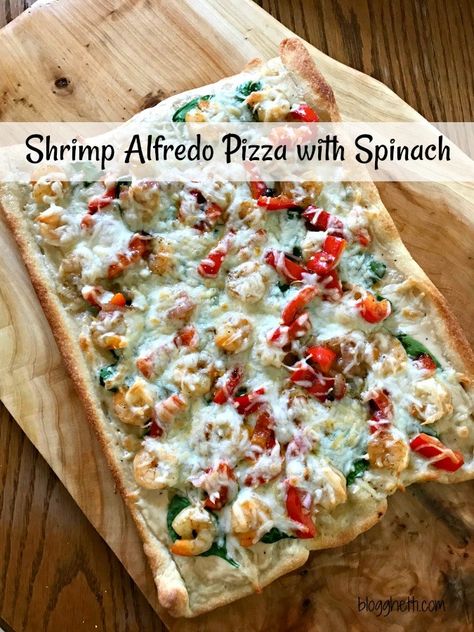 Shrimp Alfredo Pizza with Spinach Pizza With Spinach, Seafood Pizza Recipes, Shrimp Pizza, Dinner Shrimp, Seasoned Shrimp, Seafood Pizza, Spinach Alfredo, Alfredo Pizza, Shrimp Alfredo