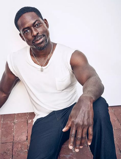 Sterling K. Brown Only Took One Memento from This Is Us Sterling Brown, Sterling K Brown, Save Your Soul, Feminine Art, Tv Couples, Movie Couples, Celeb Crushes, Crescent City, Molasses