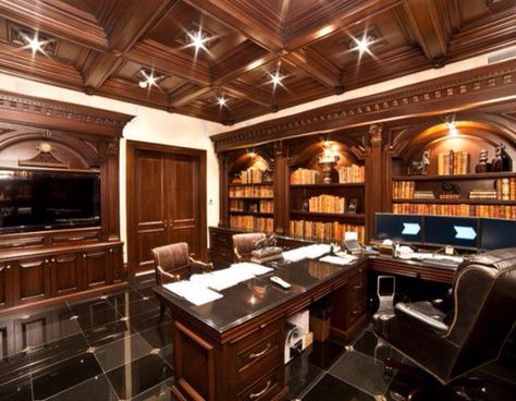 2 Tone Walls, Masculine Home Offices, Home Office Traditional, Luxurious Home Office, Masculine Home, Traditional Home Offices, Design Offices, Side Desk, Home Office Furniture Design