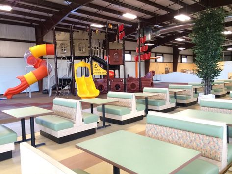 Ontario Play & Cafe - Play Center for Kids 10 and Younger - Welcome! Play Cafe Business, Indoor Play Cafe, Kids Play Centre, Indoor Playground Design, Indoor Play Centre, Daycare Business, Play Cafe, Kids Restaurants, Play Zone