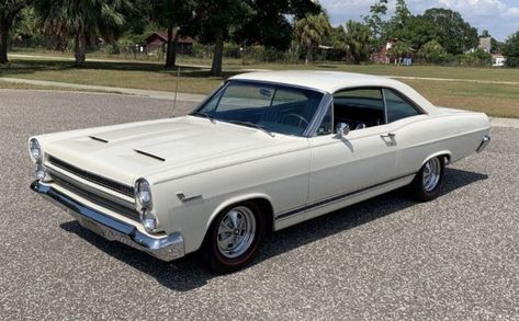 This 1966 Mercury Comet Cyclone GT features a 390ci V8 under the hood. It presents beautifully and is ready to find a new home. Mercury Comet, The Comet, Barn Finds, New Home, Classic Cars, New Homes, Ford, Cars