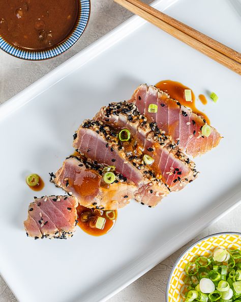 Sesame Seared Tuna Steaks, Seared Ahi Tuna Appetizer, Sesame Crusted Tuna Steak, Sesame Crusted Ahi Tuna, Tuna Sesame Crust, Sesame Ahi Tuna Steak Recipe, Tuna Loin Recipe, Tuna Fillet Recipes, Tuna Plating