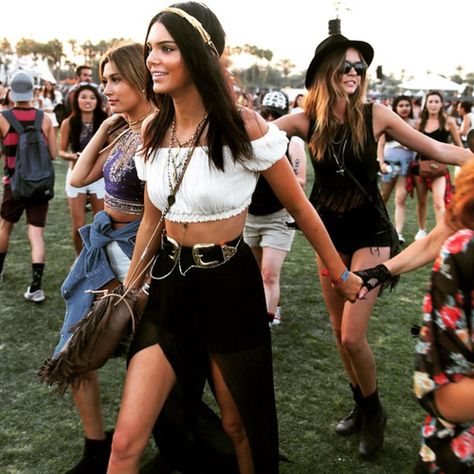 Kendall Jenner (@kendalljenner), Coachella 2018 Coachella Aesthetic, Bucket List Tumblr, Pyper America Smith, Coachella Fits, Coachella 2015, Best Friend Bucket List, Monica Rose, Coachella 2016, Bucket List For Teens