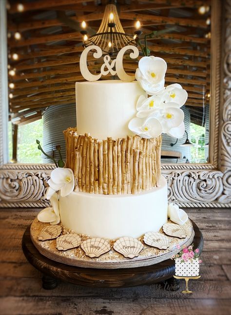 Hawaiian Theme Wedding Cake, Hawaiian Theme Wedding, Tiki Wedding, Bamboo Wedding, Survivor Party, Filipino Wedding, Wedding Setup, Special Cakes, Vintage Tiki