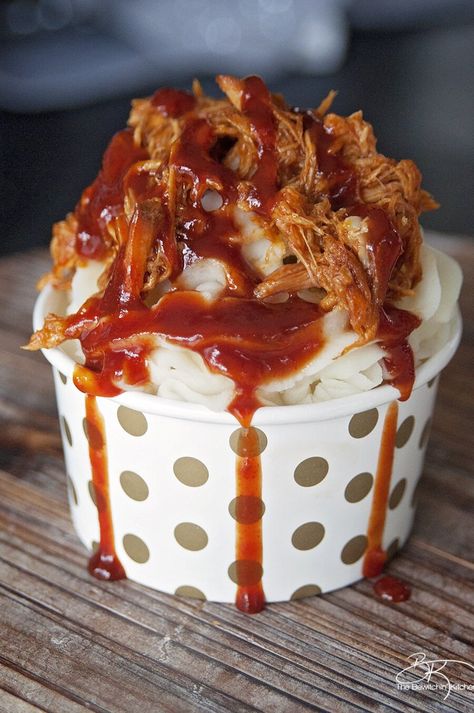 Pulled Pork Sundae Recipe, Pulled Pork Parfait, Whipped Garlic, Sundae Recipes, Fall Crockpot, Homesteading Recipes, Slow Cooked Pulled Pork, Slow Cooker Recipes Pork, Tangy Bbq Sauce