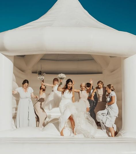 White Jumping Castle Wedding, White Jumping Castle, Wedding Bali, Jumping Castle, Bouncy Castle, Future Wedding Plans, Wedding Entertainment, Salou, Wedding Games