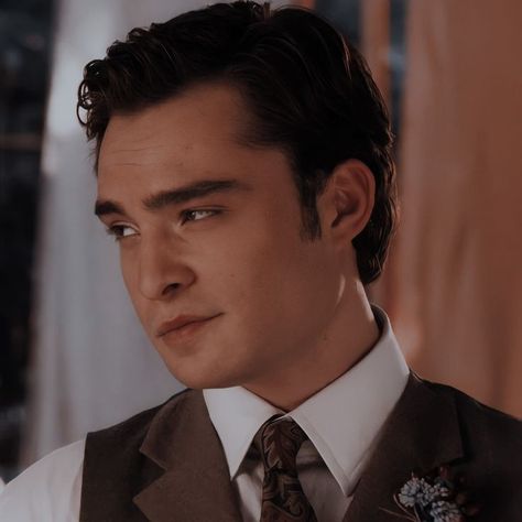 Gossip Girl Icons, Xoxo Gossip Girl, Xoxo Gossip, Chuck Bass, Girl Icons, Gossip Girl, Bass