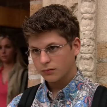 Michael Cera Arrested Development, George Michael Bluth, George Michael Arrested Development, Michel Cera, Frozen Boy, George Michael Videos, Michael Bluth, Banana Frozen, Banana Stand