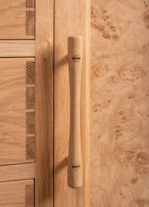 Handle in Oak with "Bog Oak" wedges Door Handle Design Wood, Wood Handles Cabinet, Wood Handle Door, Wooden Door Handle Design, Wood Door Handles, Wooden Handles Door, Wooden Latch, Wooden Handle Design, Wooden Door Handle