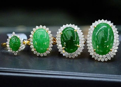 Jade rings. #Petchchompoojewelry Jade Rings For Women, Choker Beads, Beads Tassels, Imperial Jade, Jade Rings, Gold Finger Rings, Black Lace Choker, Extraordinary Jewelry, Lace Choker